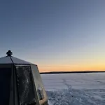 Vikajaervi View Experience Igloos 아파트 *