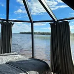 Vikajaervi View Experience Igloos 아파트 로바니에미