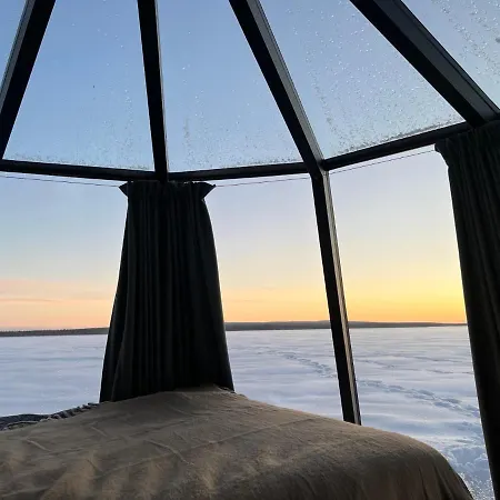 아파트 Vikajaervi View Experience Igloos