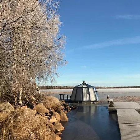 Vikajaervi View Experience Igloos