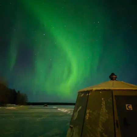 아파트 Vikajaervi View Experience Igloos 로바니에미