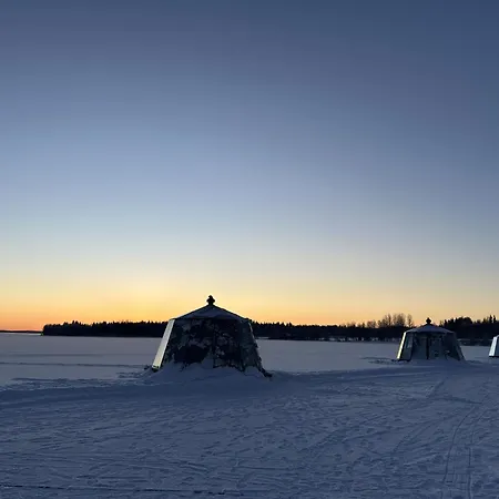 Vikajaervi View Experience Igloos 아파트