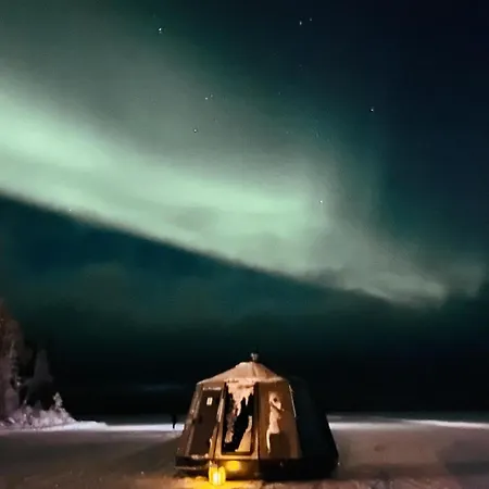 Vikajaervi View Experience Igloos *