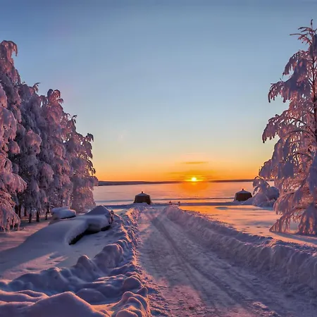 Vikajaervi View Experience Igloos *